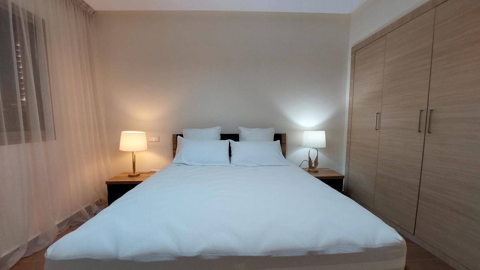 En Avec Piscine Apartamento *