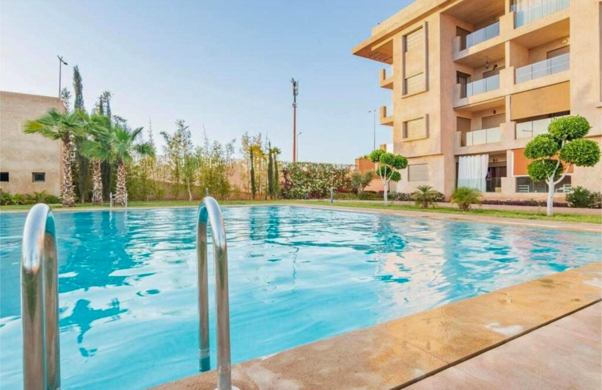 En Avec Piscine *